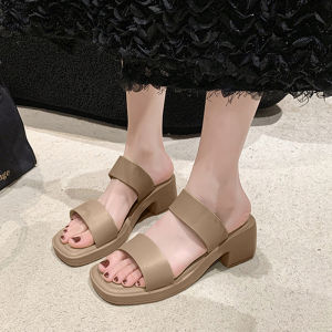 NQshop สต๊อกแน่น รองเท้าแตะแฟชั่นผู้หญิงเป็นงานส้นสูง ทรงสวย สีสันดี คุมโทน จับแมทช์กับเสื้อผ้าได้ว่าย รุ่นนี้ไม่ซื้อคือพลาดมาก จัดเลย