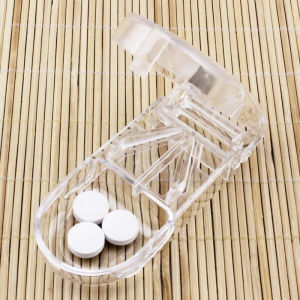 Pill Cutter Box Plastic Medicine Tablet Splitter Square or Round Tablet Pill Divider Portable Small Medicine Cutter with Storage Holder