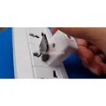 Phích cắm có lẫy rút an toàn, chân xoay, chân dẹt Đồng dầy. 