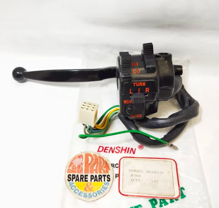 Ular xizmatkorning ichiga kiradilar