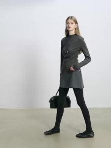 ZIQIAO Petite Fit Turtleneck Long Sleeve T-Shirt Women 2026 Autumn Winter New Slimming Waist Top Stretch Comfort Casual Basic2026