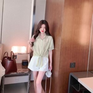 Ammin 2024 đơn giản Mới Mùa Hè ve áo thời trang Một hàng khuy áo voan Túi Phong Cách Hàn Quốc của phụ nữ trang trí với nhuộm kiểu cột thắt in Chấm Bi Polka tay ngắn áo blouse thanh lịch