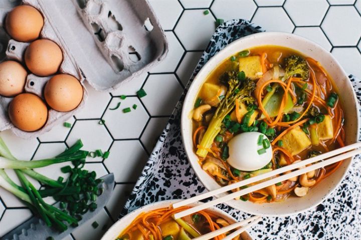 LOHAS%20ORGANIC%20MORINGA%20OLEIFERA%20RAMEN%20300G%20-%20Image%202