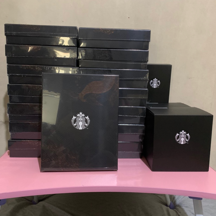 Starbucks abalone gray and rose gold 2024 traditional planner. Lazada PH