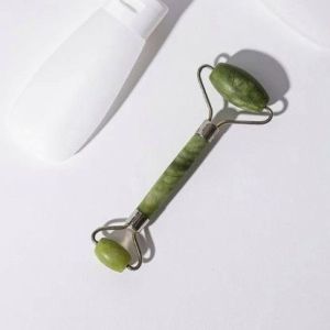 Jade Roller Facial Massager - Alat Treatment Face Massage Pijat Wajah Batu Giok Sensasi Dingin Untuk Perawatan Wajah V Line Meniruskan Pipi Mengurangi Mata Panda Guasha - For Slimming and Lifting Tightening