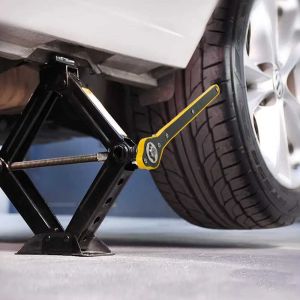 Kunci Pas Dongkrak Mobil Universal Ratchet Wrench Rocker