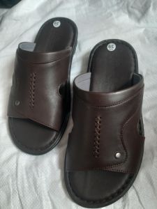 Dép da nam quai ngang