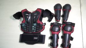 Kids Motorcycle Armor Vest Protection Motocross Body Armor Jacket Armors Riding Kneepads Moto Full Armor Childrens