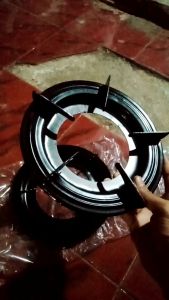 TATAKAN KOMPOR QUANTUM BULAT KAKI EMPAT & LIMA TEBAL ORIGINAL