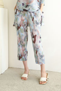 Sunya 1. Miyake Pleated Fashion Beautiful Personalized Printing Casual [Top and pants to be purchased separately] Available in Autumn and Spring 8630 8627