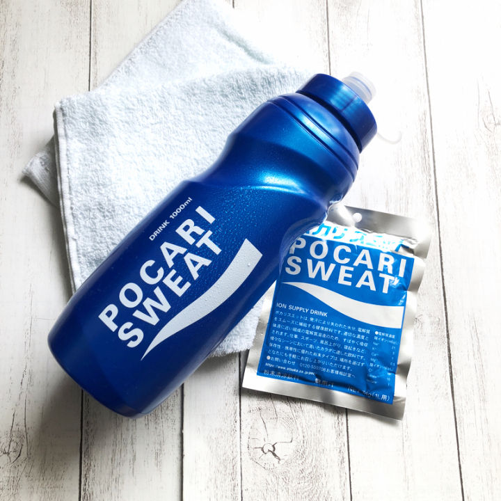 POCARI SWEAT 公式サポーターボトル Amazon.co.jp