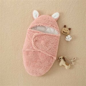Selimut Bedong Bayi Bulu Tebal Karakter Kelinci Newborn Premium