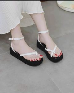 [Hoàn Tiền 15%]Sandal xỏ ngón dây mảnh chéo Hàn Quốc  đi học đi chơi cực xinh ( form nhỏ lấy tăng size )