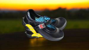 Adda รองเท้านักเรียนหนังดำหญิง ยี่ห้อ Adda รุ่น 41u03 Size 34-43 สินค้าตัดราคา