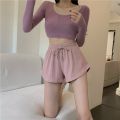 YY11 กางเกงขาสั้น บบผูกเชือก สวมใส่สบาย ลําลองสําหรับสตรี เอวสูงขากว้างทรงหลวมขนาดพลัสเหมาะกับการเล่นฟิตเนส. 