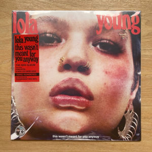 แผ่นเสียง Lola Young -This Wasnt Meant For You Anyway Vinyl  Limited Hand number Transparent Red. มือหนึ่ง ซีล