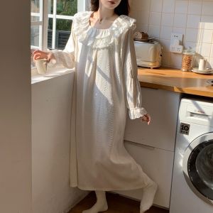 Lace Princess-style Nightdress with Built-in Bra Pads Cloud Embossed Nightdress for Home or Outings Long Dress
