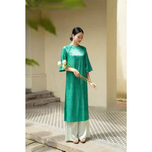 Set áo dài cách tân–Áo dài gấm tơ dáng suông tay loe cổ tròn đính cúc bọc cao cấp
