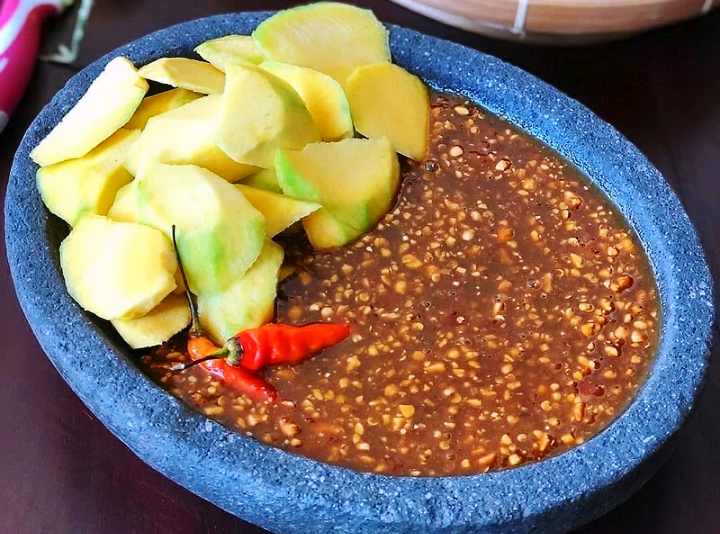 SAMBAL RUJAK BUAH BUMBU KACANG PEDAS MANIS GURIH BY SI MBOK Sambal Rujak 500 Gram Sambal Rujak Untuk Hidangan Sehari-Hari - Lazada | Lazada Indonesia