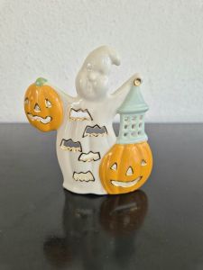 Lenox Halloween candleholder (Casper with pumpkins)