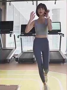 Áo ngực thể thao hỗ trợ cao của phụ nữ với miếng độn ngực cố định áo Yoga đồ lót tập thể dục chạy bộ áo ba lỗ tập Gym