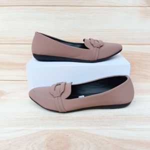 Sepatu Wanita Terbaru 2022: Kekinian & Viral