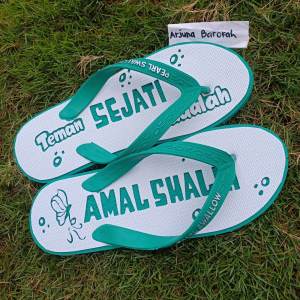Sandal custom nama sendal ukir swallow