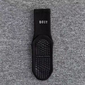 Middle Tube Yoga Socks Women Socks Silicone Dot Socks Bottom Anti Slip Sweat Absorbing Odor Proof Breathable Yoga Pilates Sports Fitness Socks