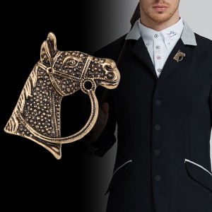 1Pc Vintage Gold Silver Versatile Exquisite Horse Head Shaped Brooch British Style Versatile Mens Suit Accessories