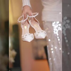 2026 European Summer Sandals Thin Heel Pointed Toe High Heels Fashion White Flower Wedding Shoes Bridesmaid Pumps