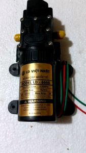 máy bơm nước tăng áp mini  LD VIỆT NHẬT 12V /8L/phút