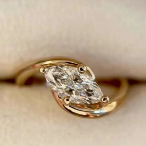 DIVATEN Shining Horse Eye Zircon Ring Non-fading Versatile Ring for Women Fashion Vintage Finger Rings Ladys Gift