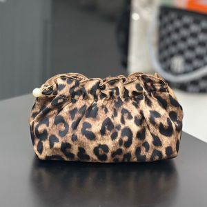 CANICECA Leopard Printed Women Makeup Bag Portable Large Capacity Travel Organizer Pouch Fashion Pearl Zipper Handbag Ladies Gift