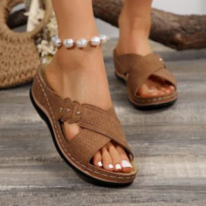 [Free Shipping] New Summer Hollow-Out Wear-Resistant Sandals For Women Featuring Stitched Detailing Adhesive Soles And A Thick Platform Heel