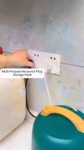 4PCS Hook No-punch Plug Cute Bear Wall Hook Multi-use Bathroom Kitchen Cord Storage Rack
