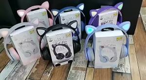 【READY STOCK】Cat Headphone Wireless Bluetooth Earphone Cat Ear Colorful LED light headfon with mic Stereo Bass Kids