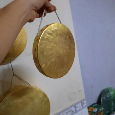 Thanh la đồng vàng nhỏ đk25cm