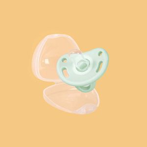 SI958 Soft Comfort Newborn Bite Supplies Baby Gift Silicone Cartoon Baby Pacifier Soother Nipples With Storage Box Infant Sleep