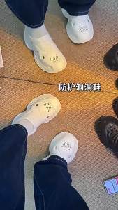[Free Shipping] 2026 New Model Mens Summer Outdoor Water Shoes Non-slip Odor-resistant Beach Clogs Mens Coconut Shoes