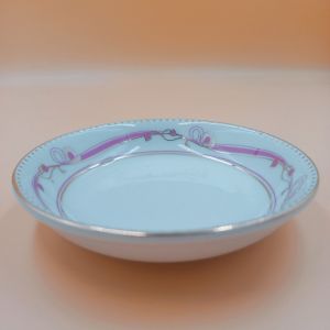 Dĩa Muỗi Tiêu Hoa Dây Đỏ Long Phương Viền Vàng Cao Cấp