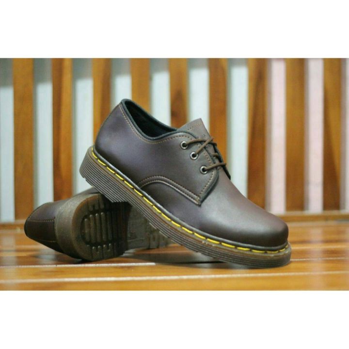 Sepatu%20boots%20pria%20dr%20martens%20docmart%20DM%20Low%20semi%20boots%20formal%20casual%20/%20Black%20/%20Brown%20/%20Maroon%20-%20Image%203