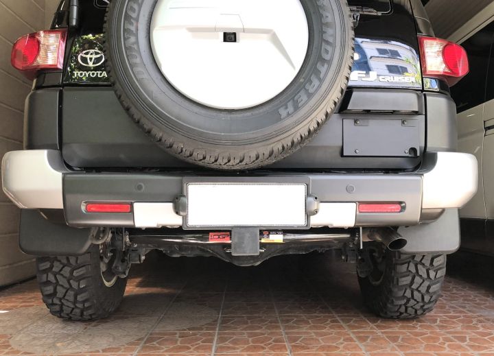 Genuine Toyota OE PT228-35110-HC Black Towing Hitch Bumper Cover For FJ Cruiser (2007-2014)