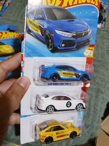 Hot Wheels 2018 Honda Civic Type Blue White Yellow Diecast Cars 3 Pieces