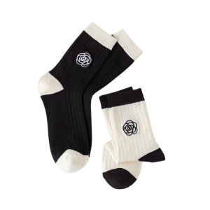 INNERCLUB ถุงเท้า ข้อยาว รุ่นD1  ลายดอกคามิเลีย (Free Size 2 คู่)