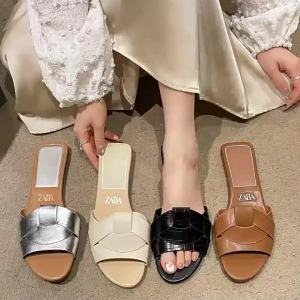 [Free Shipping] 2026 New Large Size Flat Trendy Slippers WomenS Cross-Strap Solid Color Fashionable Sandals