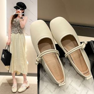 รองเท้าส้นแบนหัวแหลมรูปลักษณ์ใหม่สำหรับผู้หญิง จับคู่ง่าย หุ้นหวาน รองเท้าแมรี่เจน