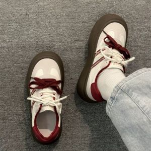 Ielgy 2025 Giày thể thao đơn giản cổ điển thích hợp đa năng cho sinh viên mới nền tảng nữ đỏ ancola năm mới