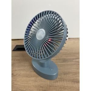 Quạt sạc mini để bàn tích điện 3 chế độ gió cực mát - Có đèn và sạc pin - GIAO MÀU NGẪU NHIÊN
