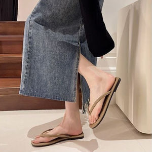 LHSunday  ห้ามพลาด รองเท้าแตะหูหนีบผู้หญิง งานยางแฟชั่น วัสดุทนทาน ใช้งานยาว มีสีให้เลือกสั่ง กับราคาสุดคุ้มบอกเลย