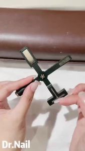 Bộ dụng cụ sơn móng gel mắt mèo kèm nam châm phù hợp với hầu hết các loại sơn tạo hiệu ứng mắt mèo 3D Bộ dụng cụ đa năng bao gồm nhiều loại dụng cụ để tạo kiểu móng mắt mèo. Nam châm mạnh đa chức năng phù hợp cho cả thợ làm móng chuyên nghiệp và